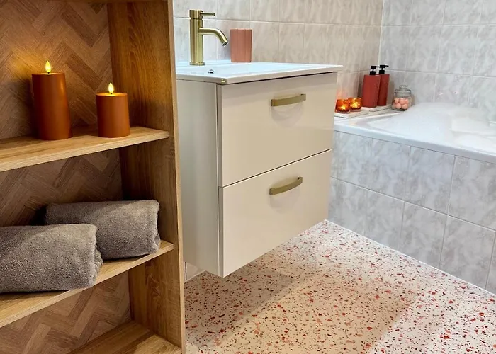 Evasion Bleu Champagne & Son Parking Prive